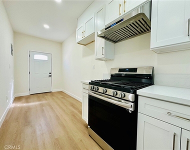 17262 Ivy Avenue - Photo Thumbnail 3