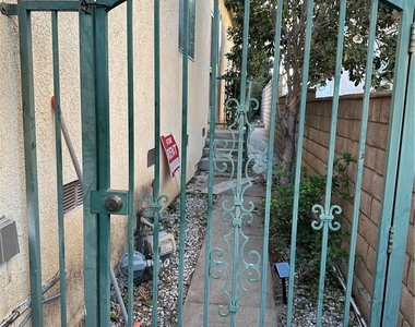 125 N Marguerita - Photo Thumbnail 4