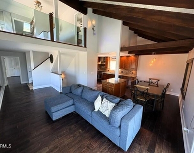 900 San Pedro Street - Photo Thumbnail 5