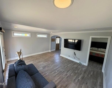 900 San Pedro Street - Photo Thumbnail 28