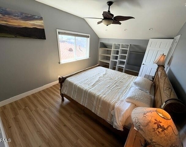 900 San Pedro Street - Photo Thumbnail 24