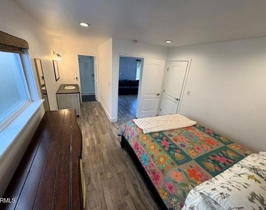 900 San Pedro Street - Photo Thumbnail 30