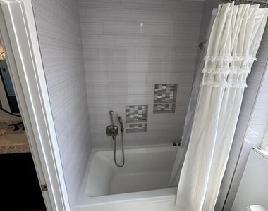 900 San Pedro Street - Photo Thumbnail 16