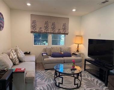 7008 Jetty Court - Photo Thumbnail 1