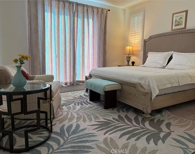 7008 Jetty Court - Photo Thumbnail 6