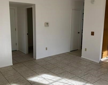 1120 W Gilman - Photo Thumbnail 7