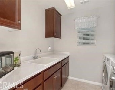 25986 Prospector Court - Photo Thumbnail 19
