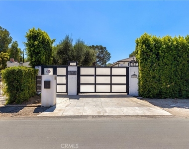 22920 Califa Street - Photo Thumbnail 1