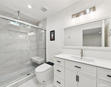 7244 Willis Avenue - Photo Thumbnail 21