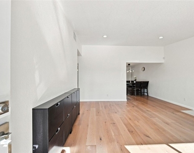 7244 Willis Avenue - Photo Thumbnail 6