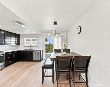 7244 Willis Avenue - Photo Thumbnail 9