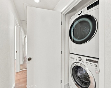 7244 Willis Avenue - Photo Thumbnail 23