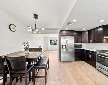 7244 Willis Avenue - Photo Thumbnail 13