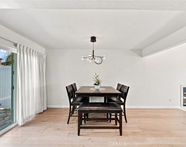 7244 Willis Avenue - Photo Thumbnail 8