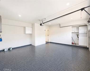 1739 1/2 Magnolia Avenue - Photo Thumbnail 15