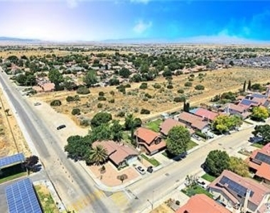 43401 Alep Avenue - Photo Thumbnail 4