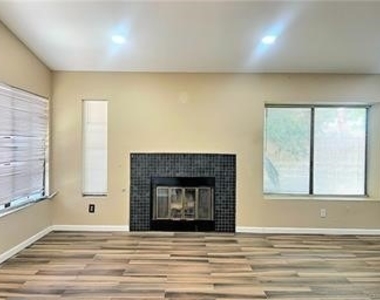 43401 Alep Avenue - Photo Thumbnail 10