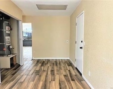 43401 Alep Avenue - Photo Thumbnail 34