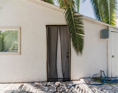 7345 Jamieson Avenue - Photo Thumbnail 1