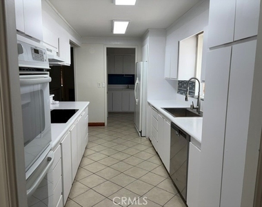 139 Sherwood Drive - Photo Thumbnail 4