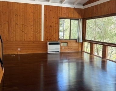 139 Sherwood Drive - Photo Thumbnail 6