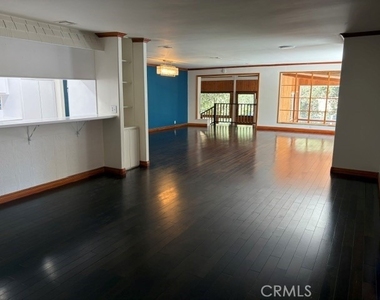 139 Sherwood Drive - Photo Thumbnail 13