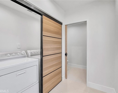 23635 Marylee St - Photo Thumbnail 22