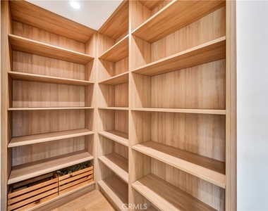 23635 Marylee St - Photo Thumbnail 20