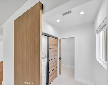 23635 Marylee St - Photo Thumbnail 21