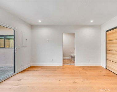 23635 Marylee St - Photo Thumbnail 38