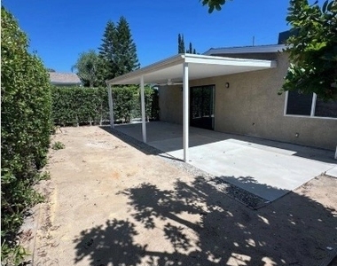 17223 Kingsbury Street - Photo Thumbnail 27