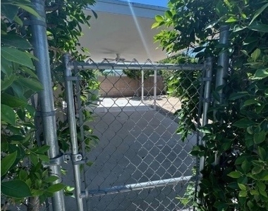 17223 Kingsbury Street - Photo Thumbnail 29