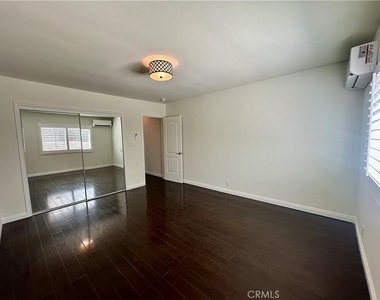 2726 N Brighton St - Photo Thumbnail 16