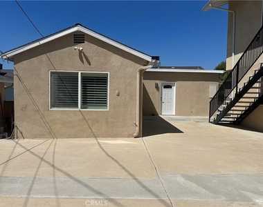 2726 N Brighton St - Photo Thumbnail 18