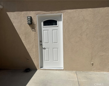 2726 N Brighton St - Photo Thumbnail 1