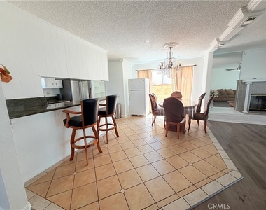 9423 Woodley - Photo Thumbnail 5