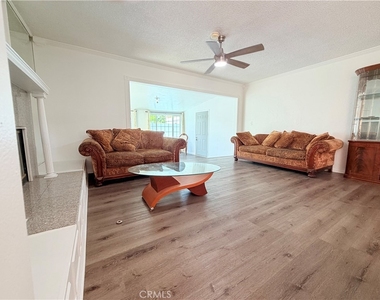 9423 Woodley - Photo Thumbnail 10