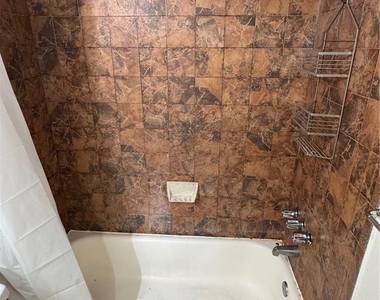 8847 Willis Avenue - Photo Thumbnail 4