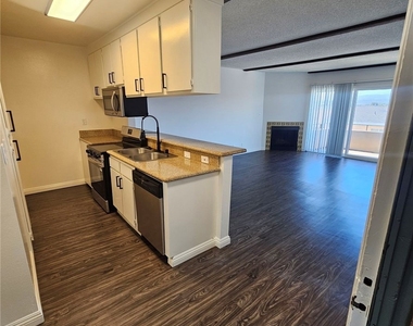 209 S Prospect Avenue - Photo Thumbnail 6