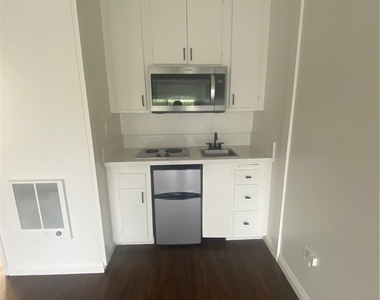 3656 Garnet Street - Photo Thumbnail 4