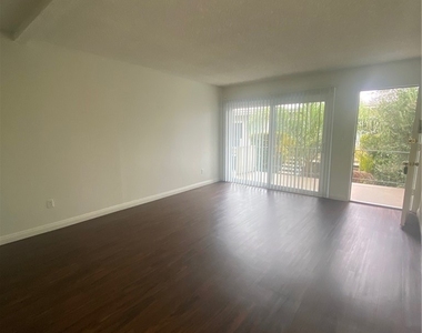 3656 Garnet Street - Photo Thumbnail 3