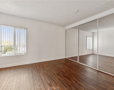 415 S Prospect Avenue - Photo Thumbnail 12