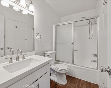 415 S Prospect Avenue - Photo Thumbnail 14