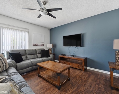 415 S Prospect Avenue - Photo Thumbnail 11