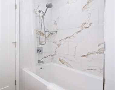 822 Camino Real #202 - Photo Thumbnail 14