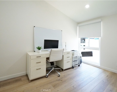 822 Camino Real #202 - Photo Thumbnail 12