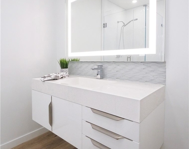 822 Camino Real #202 - Photo Thumbnail 9