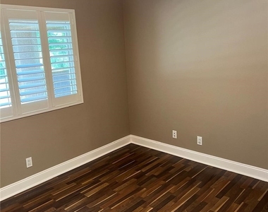 5340 Silver Canyon Road - Photo Thumbnail 17