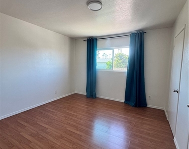 8065 Fillmore - Photo Thumbnail 9