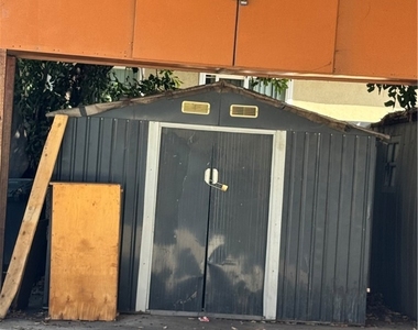 8065 Fillmore - Photo Thumbnail 7